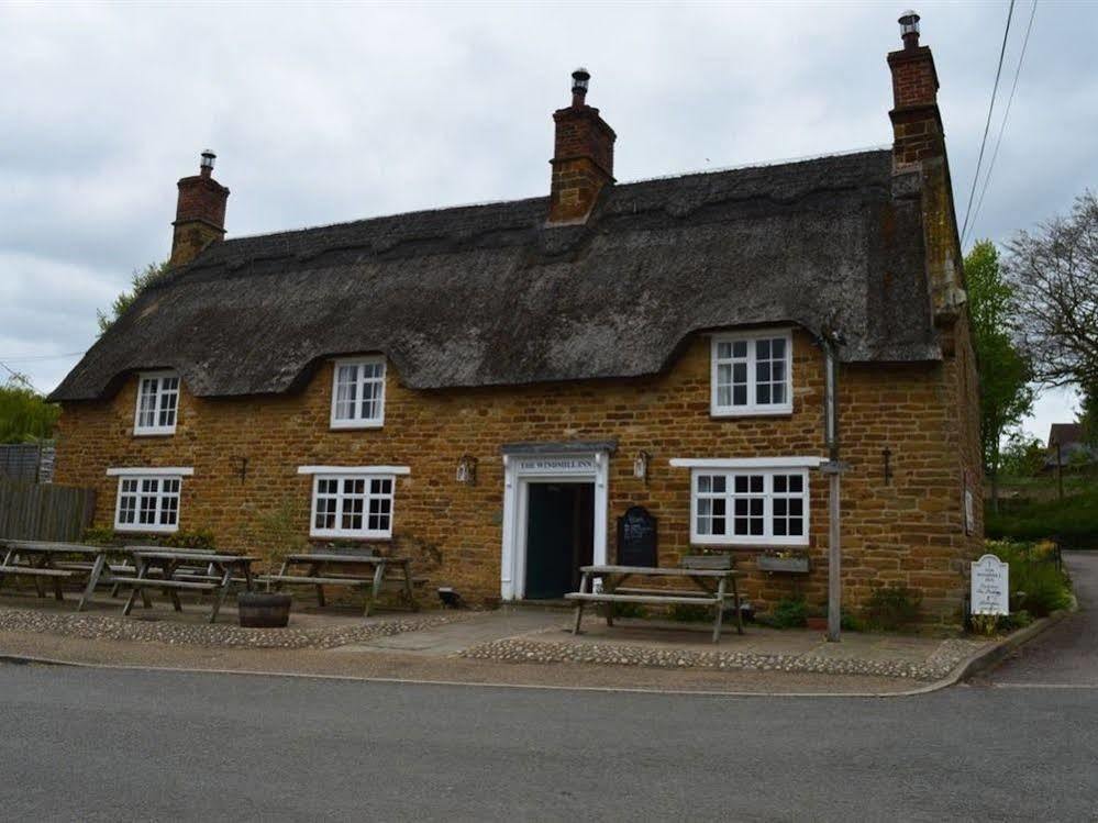 The Windmill Inn Badby Exterior foto